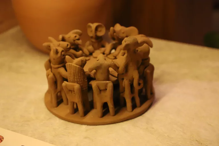 "Reunião dos Bichos" - Arte Figurativa do Alto do Moura - Curadoria Retrobel
